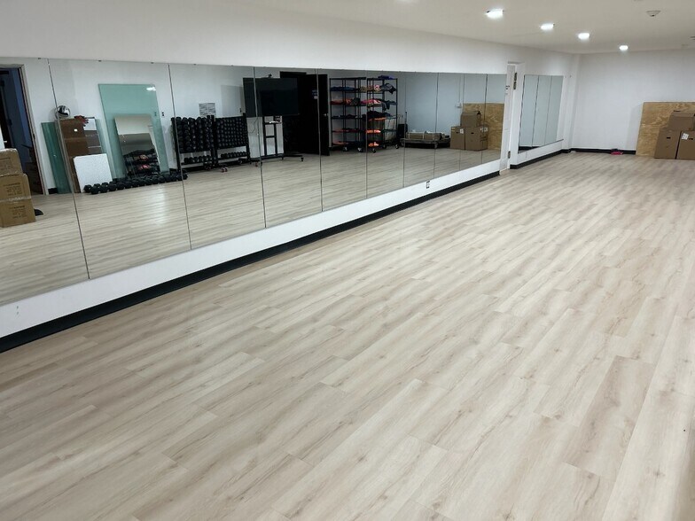 More Photos Of 243 Route 100, Somers Township Health Club For Lease