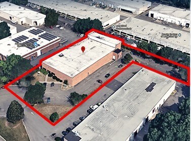 More Photos Of 201 Christopher St, Ronkonkoma Manufacturing For Lease