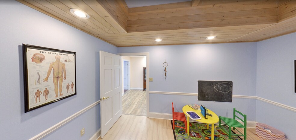 More Photos Of 307 Green St NW, Gainesville Office For Lease