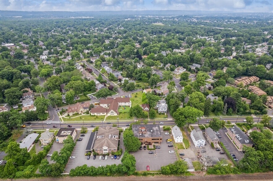 More Photos Of 216 North Ave E, Cranford Office For Sale