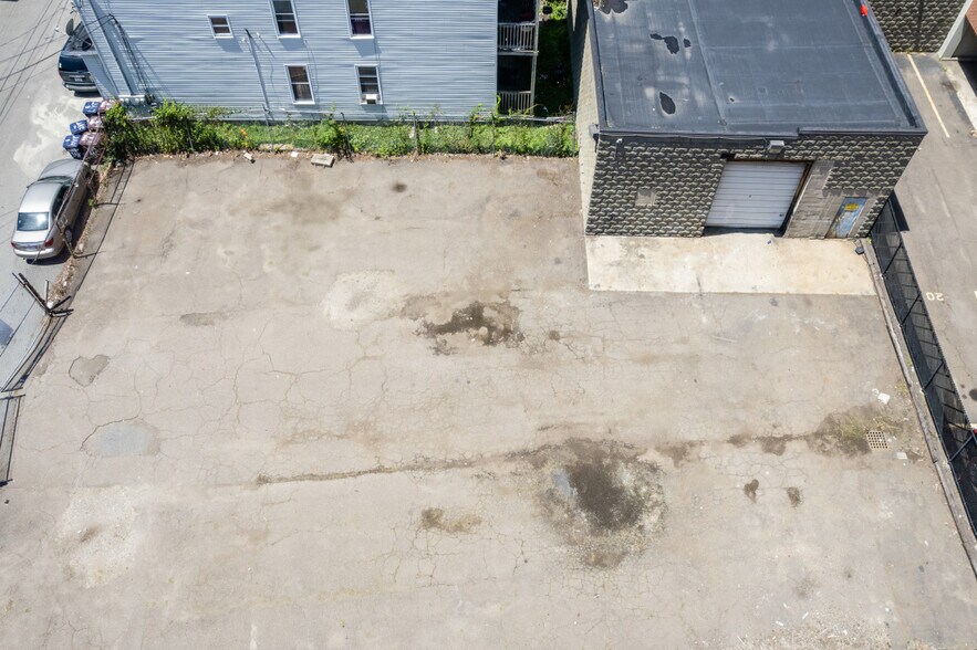 More Photos Of 145-147 Broadway, Everett Warehouse For Lease