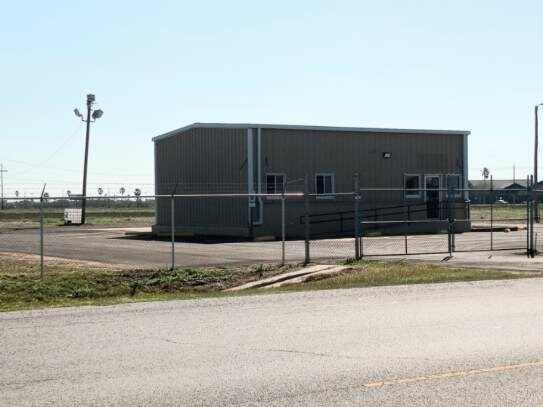 More Photos Of 3410 E Grimes St, Harlingen Freestanding For Lease
