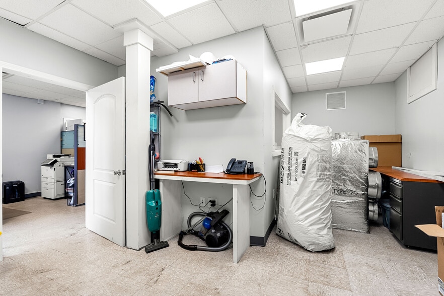 More Photos Of 205 River St, Haverhill Warehouse For Sale