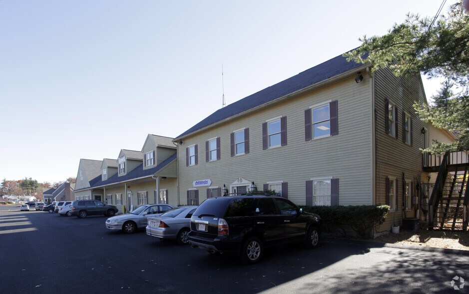 More Photos Of 329 W Main St, Northborough Flex For Lease