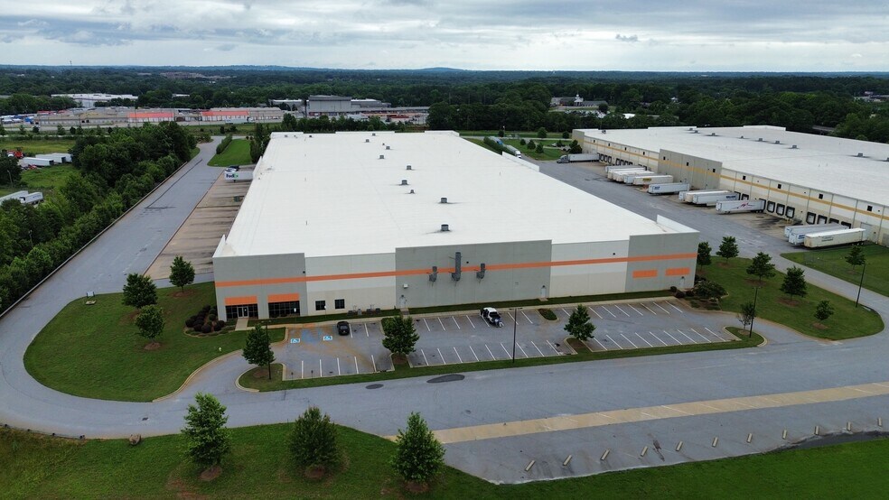More Photos Of 2723 White Horse Rd, Greenville Distribution For Lease
