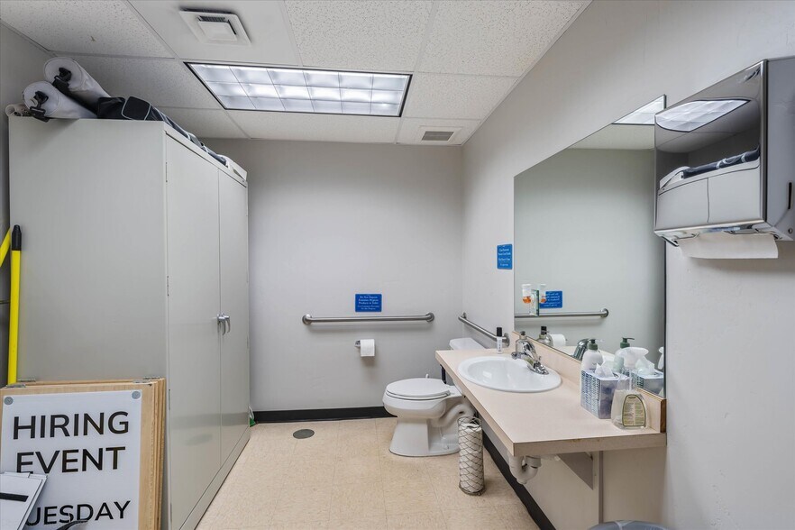 More Photos Of 702 E Idaho St, Kalispell Office For Sale