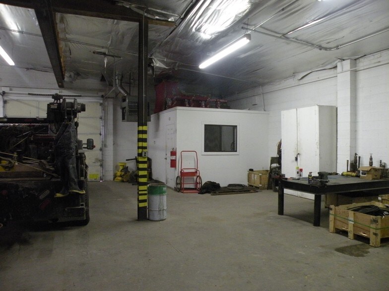More Photos Of 744 Noland Ave, Grand Junction Warehouse For Lease