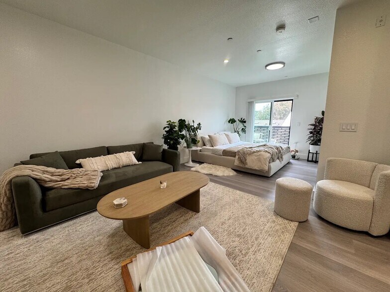 More Photos Of 3108 Seacrest Ave, Marina Apartments For Sale