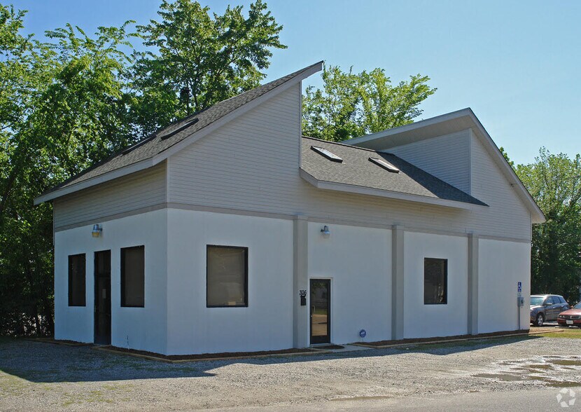 Primary Photo Of 306 Tyler Ave, Newport News Office Residential For Lease