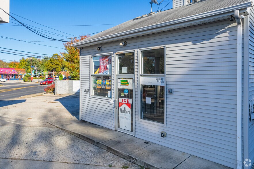 More Photos Of 1680 Blackwood Clementon Rd, Blackwood Service Station For Sale