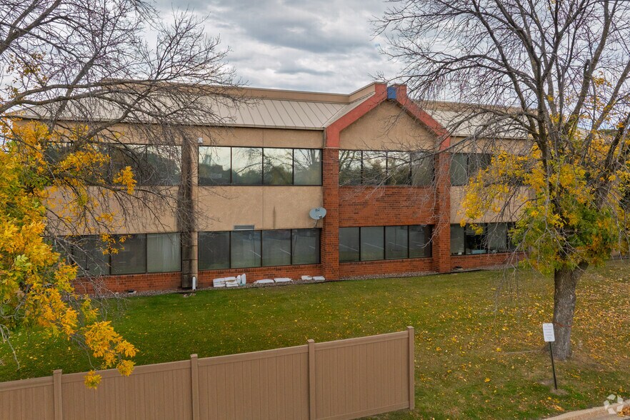 More Photos Of 6409 City West Pky, Eden Prairie Office For Lease