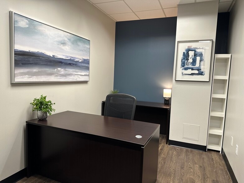 More Photos Of 250 International Pky, Lake Mary Office For Lease