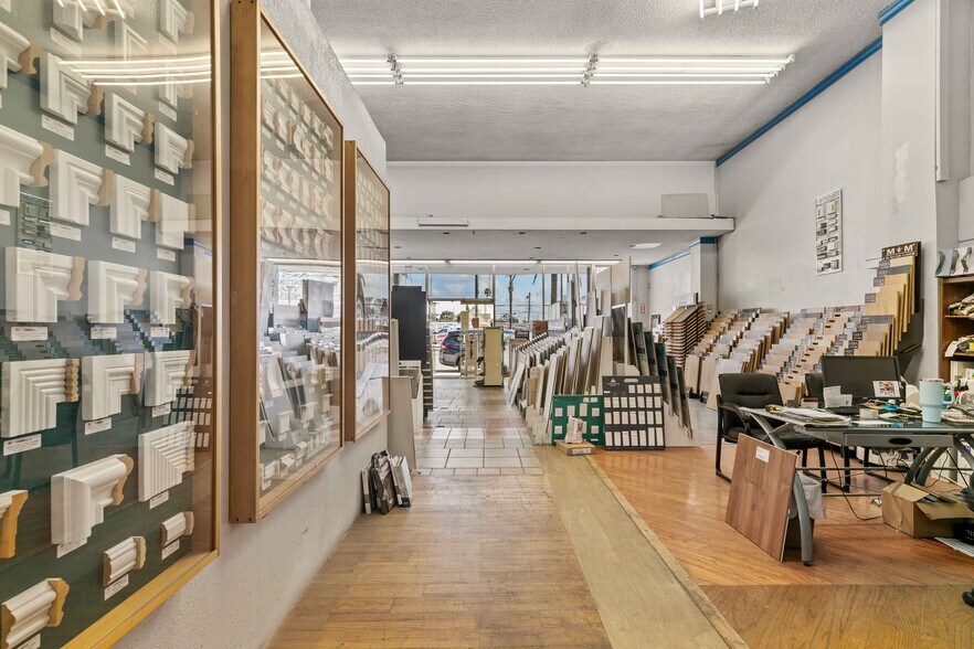 More Photos Of 979 S La Brea Ave, Inglewood Freestanding For Sale