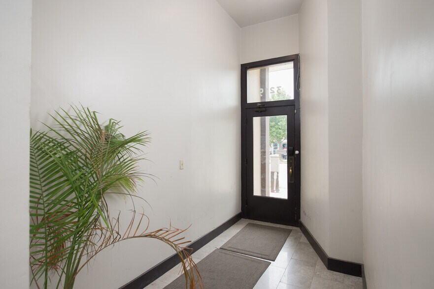 More Photos Of 3219 Troost Ave, Kansas City Storefront Retail Office For Sale