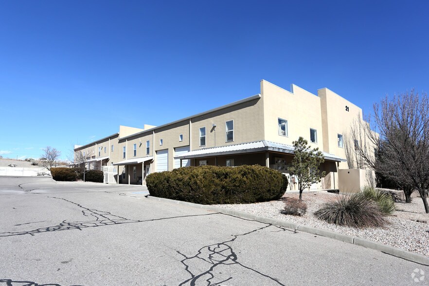 More Photos Of 21 Bisbee Ct, Santa Fe Warehouse For Lease