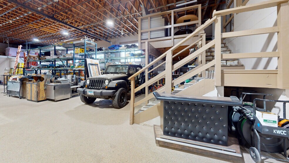 More Photos Of 111 S Lake St, Montgomery Service For Sale