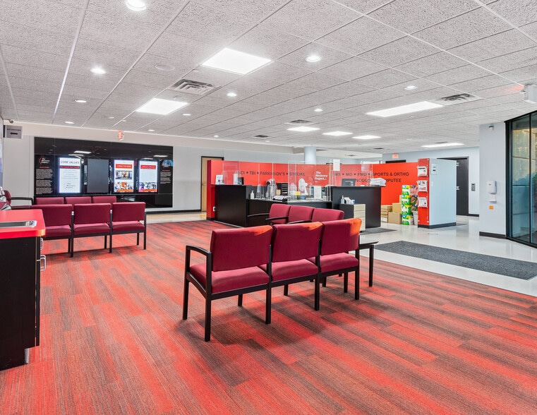 More Photos Of 11878 Hubbard St, Livonia Medical For Lease