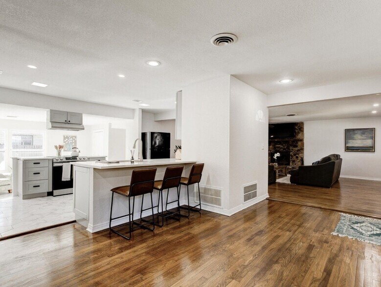 More Photos Of , Fort Worth Specialty For Sale