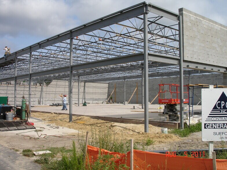 More Photos Of 6540 Hampton Roads Pky, Suffolk General Retail For Lease