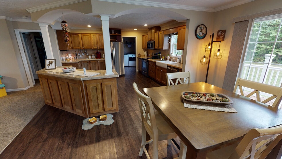 More Photos Of 104 Circle Rd, Newport Manufactured Housing Mobile Home Park For Sale