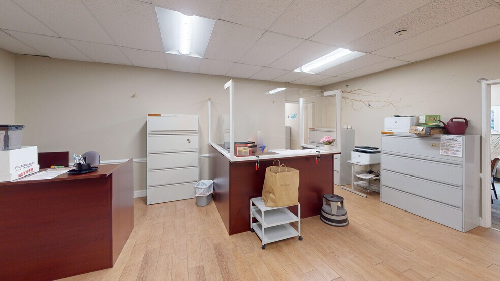 More Photos Of 536 Broad St, Weymouth Medical For Sale