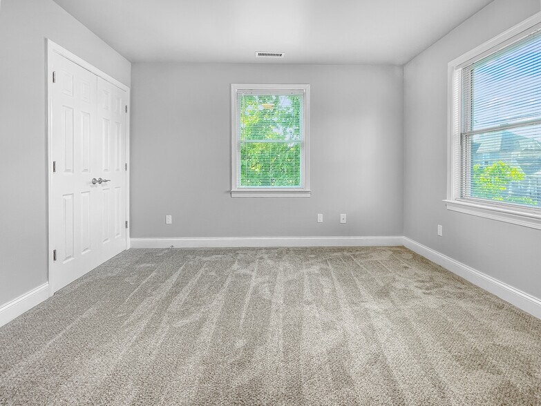 More Photos Of 200 Barker Ave, Sharon Hill Multifamily For Sale