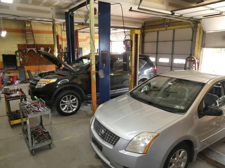 More Photos Of 304 White Horse Pike, Clementon General Retail For Sale