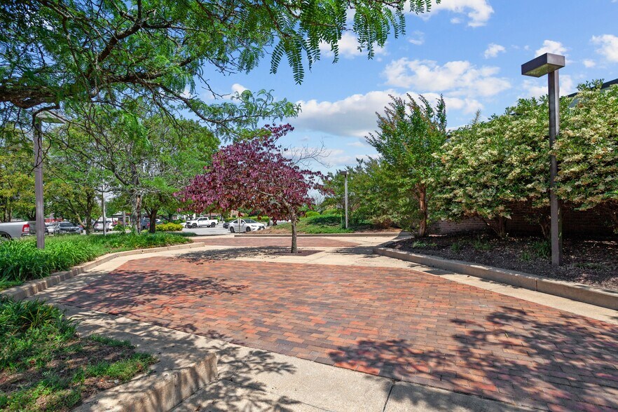 More Photos Of 105 N Main St, Hopewell Medical For Sale