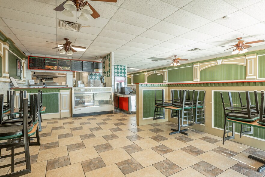 More Photos Of 150 Pearl Dr, LaFayette Restaurant For Sale