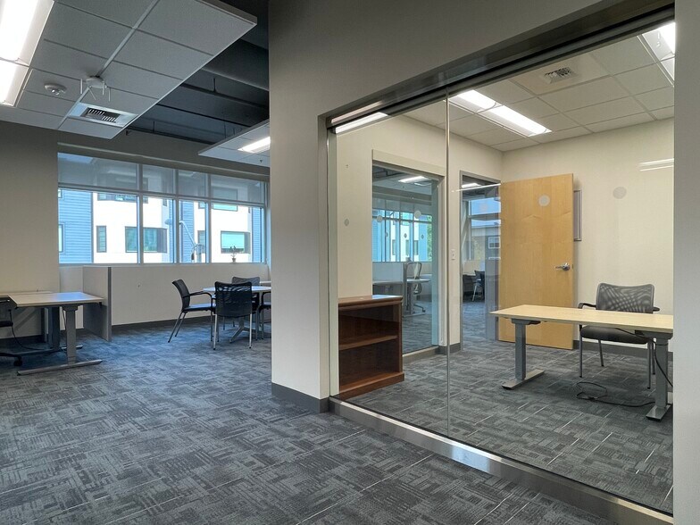 More Photos Of 2740 SE Powell Blvd, Portland Office For Lease