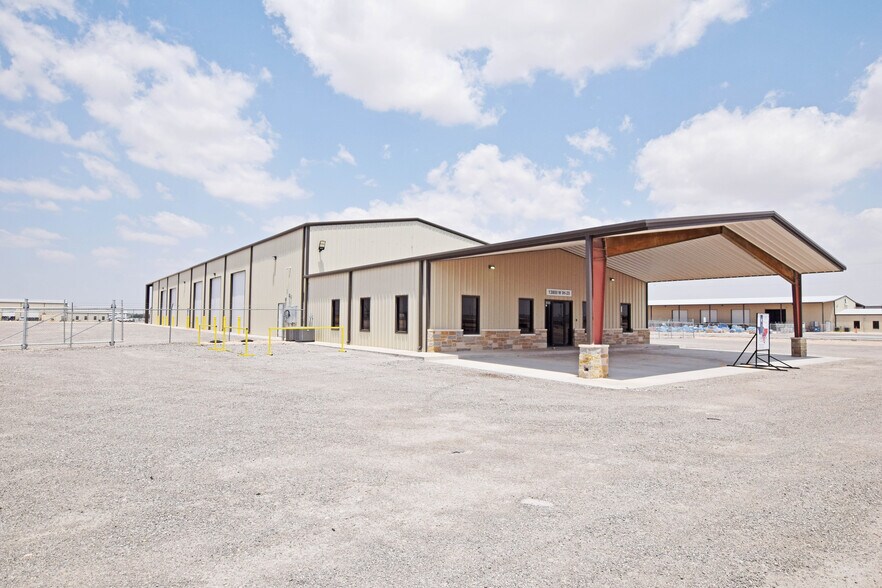 More Photos Of 13800 W Interstate 20 E, Odessa Industrial For Lease