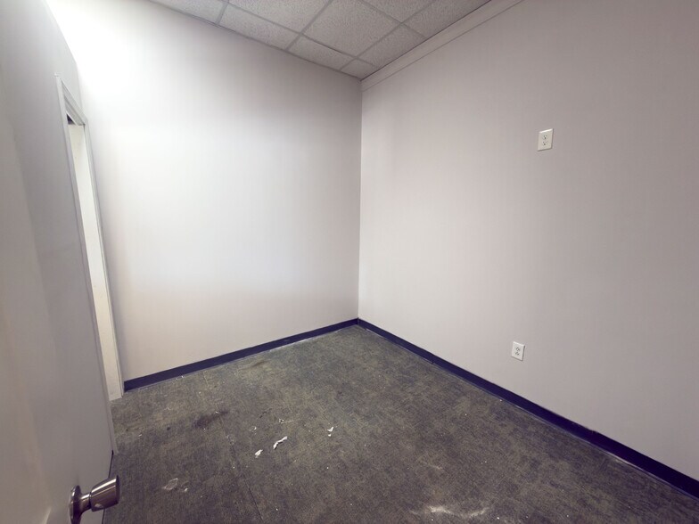 More Photos Of 888 Pleasant Hill Rd, Lawrenceville Unknown For Lease