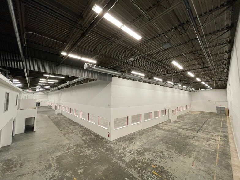 More Photos Of 121 Webster Ave, Chelsea Freestanding For Lease