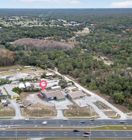 More Photos Of 18508-18510 US Highway 19, Hudson Light Manufacturing For Lease