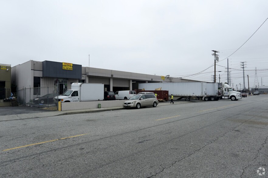 More Photos Of 4200-4210 Charter St, Vernon Warehouse For Lease