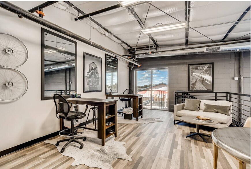 More Photos Of 1435 FM 1463 Rd, Katy Showroom For Sale