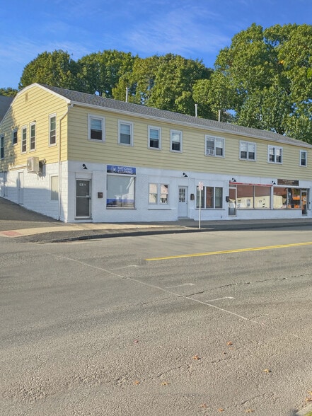 Primary Photo Of 163 Lincoln Ave, Saugus Storefront Retail Residential For Lease
