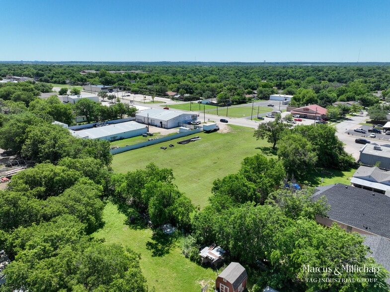 More Photos Of 4309 Broadway Ave, Haltom City Industrial For Sale