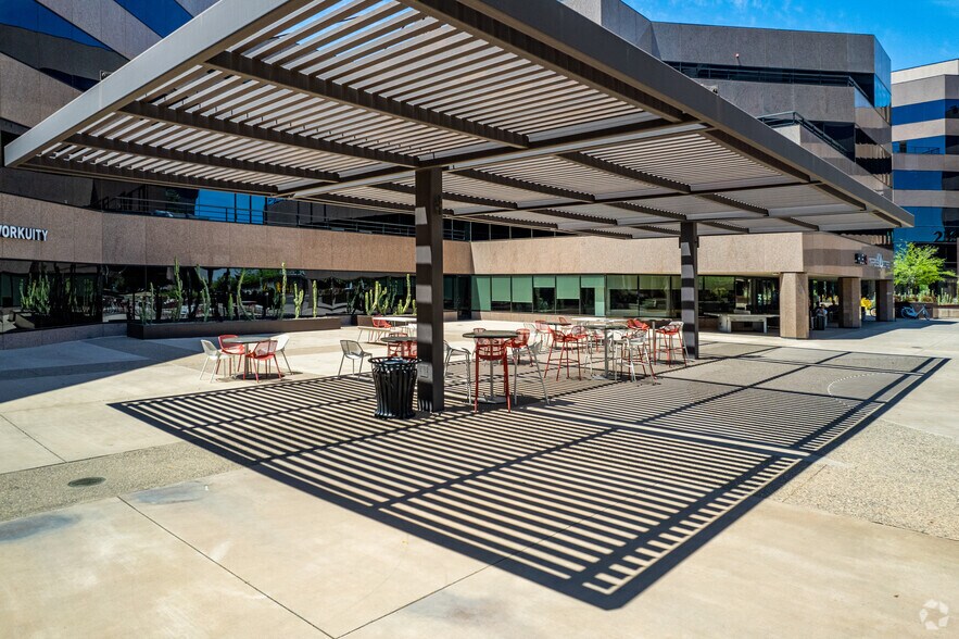 More Photos Of 2398 E Camelback Rd, Phoenix Unknown For Lease