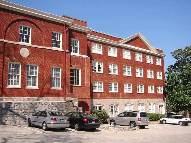 More Photos Of 675 Seminole Ave NE, Atlanta Office For Sale