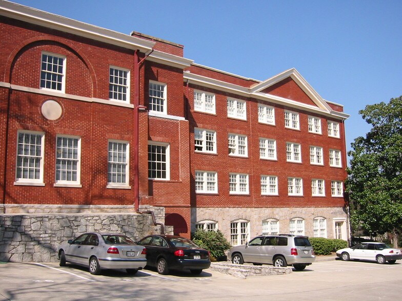 More Photos Of 675 Seminole Ave NE, Atlanta Office For Lease