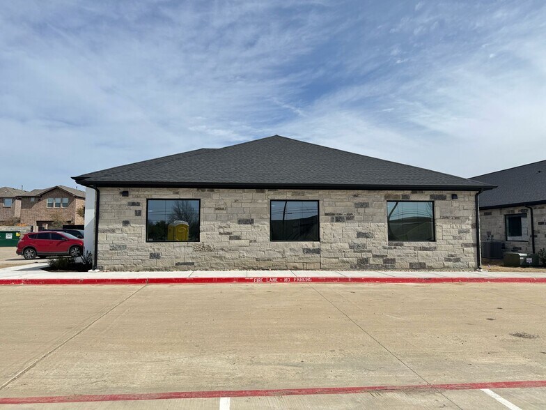 More Photos Of 3951 Alma Rd, McKinney Office For Sale
