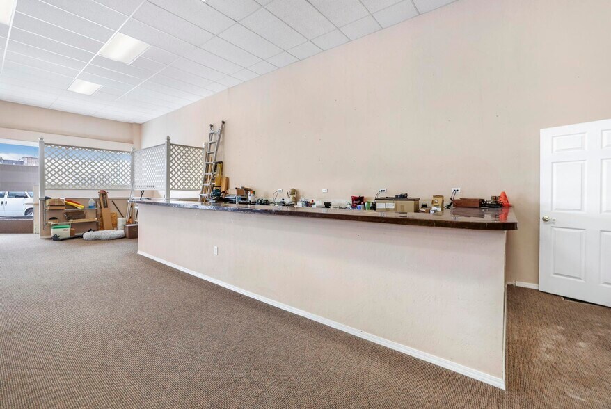 More Photos Of 233 Main Ave E, Twin Falls Storefront For Sale