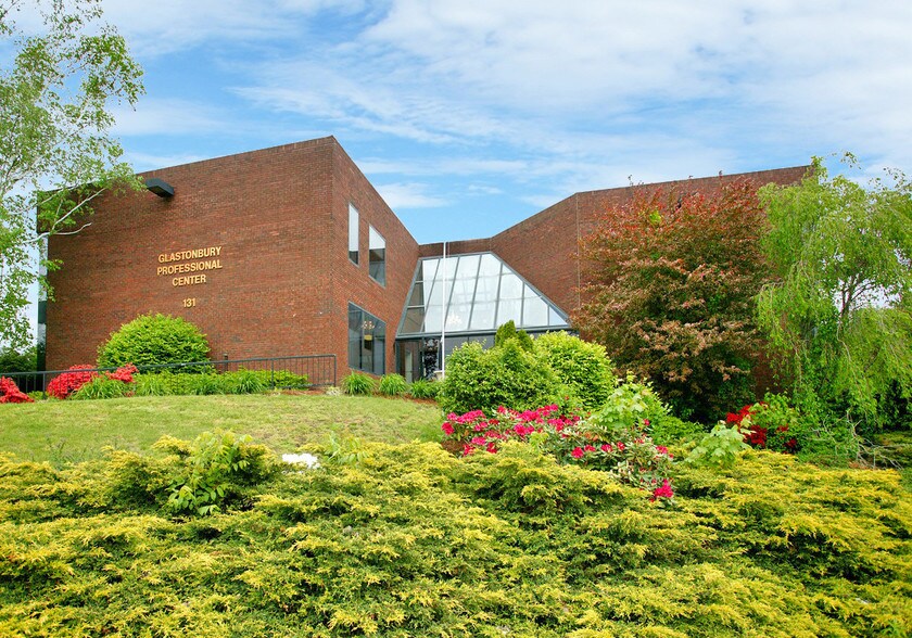 More Photos Of 131 New London Tpke, Glastonbury Medical For Lease