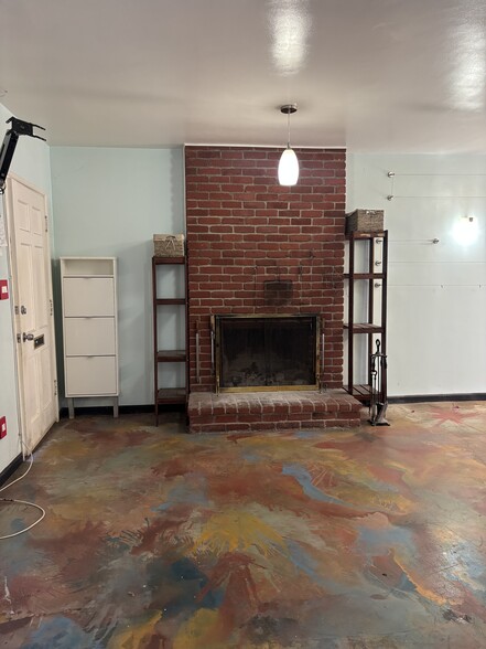 More Photos Of 945 N Azusa Ave, Azusa Office Residential For Sale