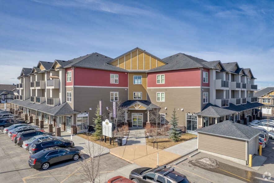 Primary Photo Of 101 Sunset Dr, Cochrane Unknown For Lease