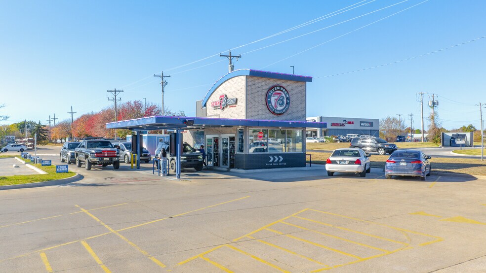 More Photos Of 1505-1715 N Highway 81, Duncan General Retail For Lease