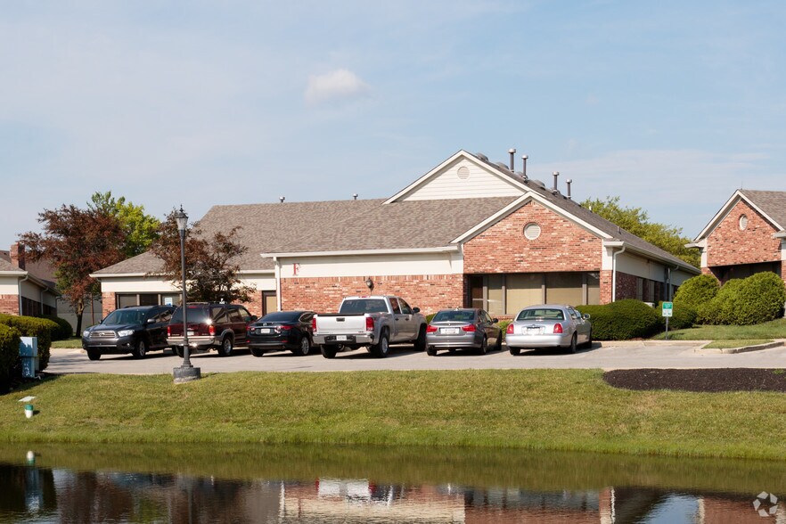 More Photos Of 301 E Carmel Dr, Carmel Unknown For Lease