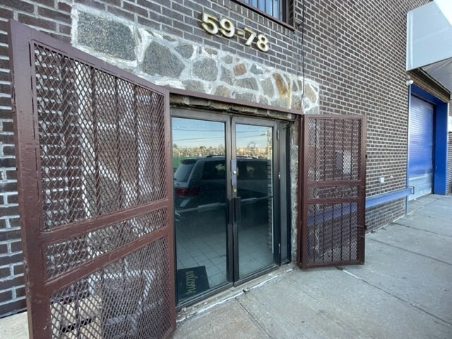 More Photos Of 5978 54th Ave, Maspeth Warehouse For Lease