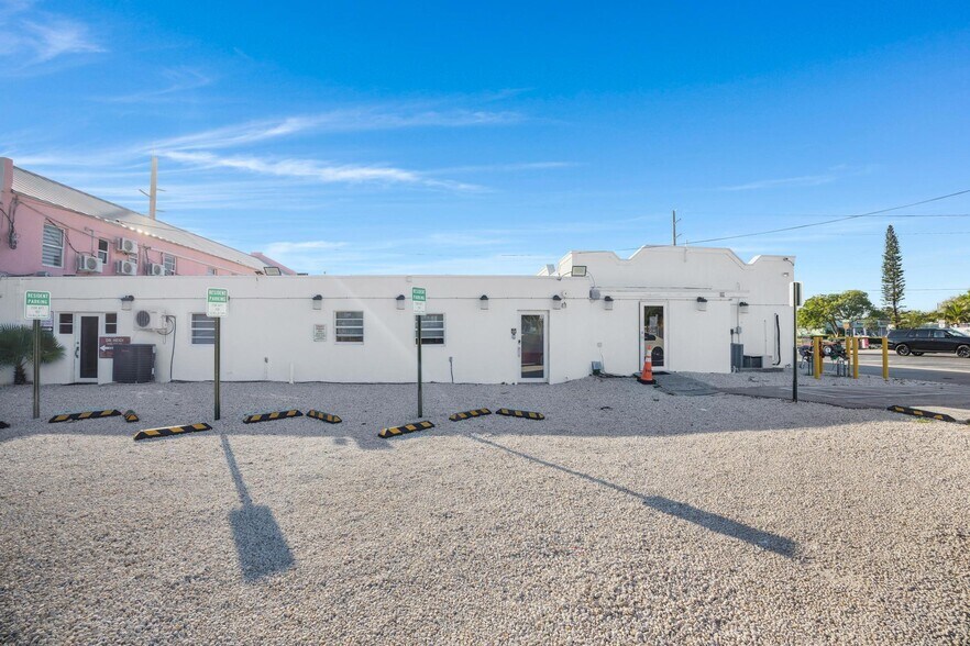 More Photos Of 91865 Overseas Hwy, Tavernier Apartments For Sale